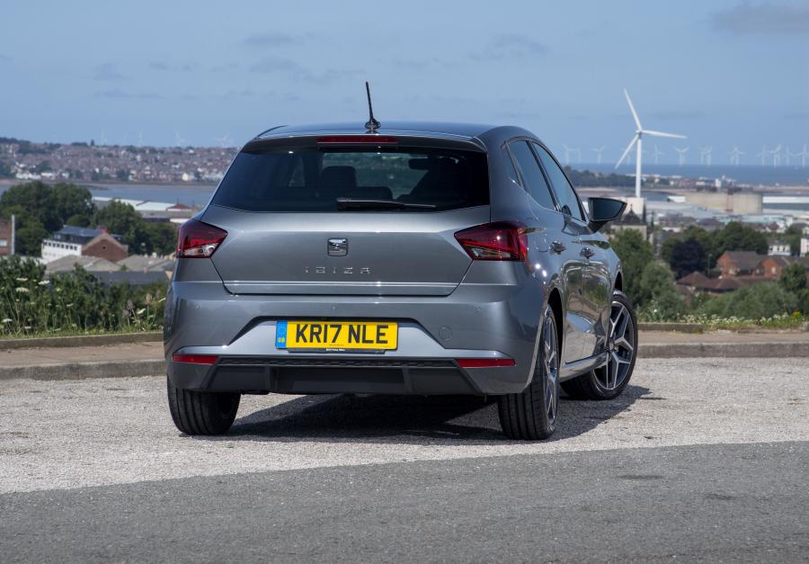  Seat Ibiza Xcellence 2017 года  (UK) (фото 9 из 38)